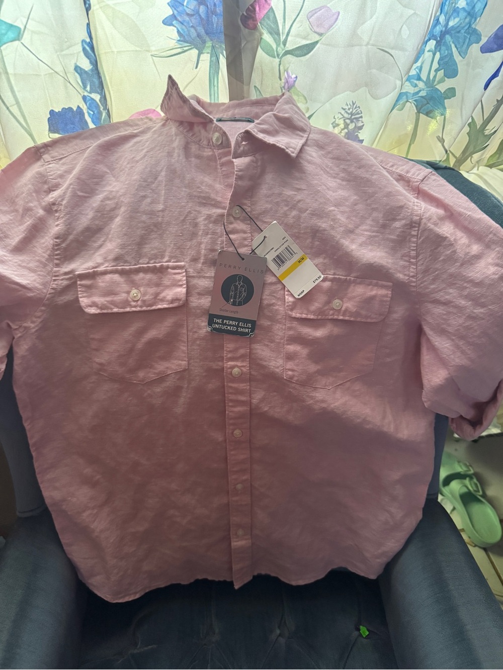Perry Ellis Men’s Casual Button-Down Shirt in Pink